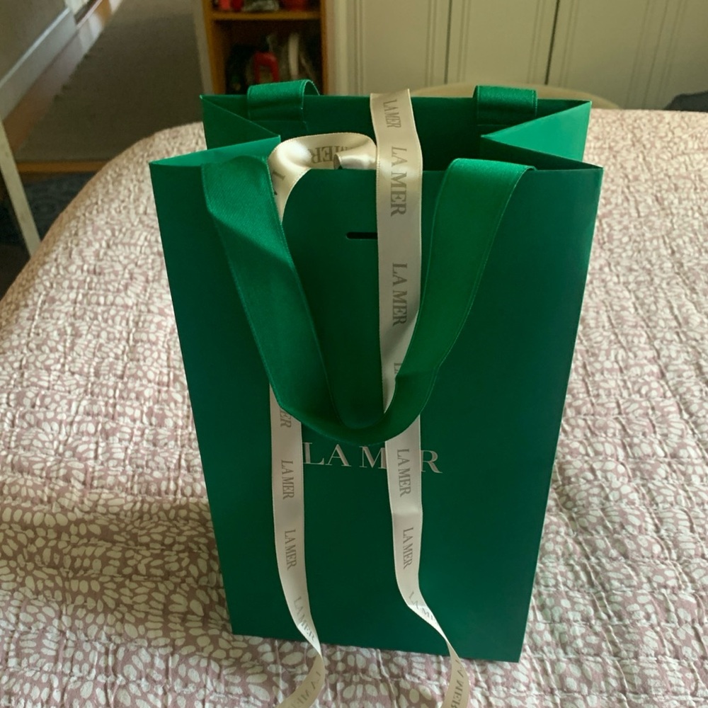 La Mer Paper Shopping Gift Bags 11.5x7x4.5 Satin Ribbons LOT of 22 w/roll NEW